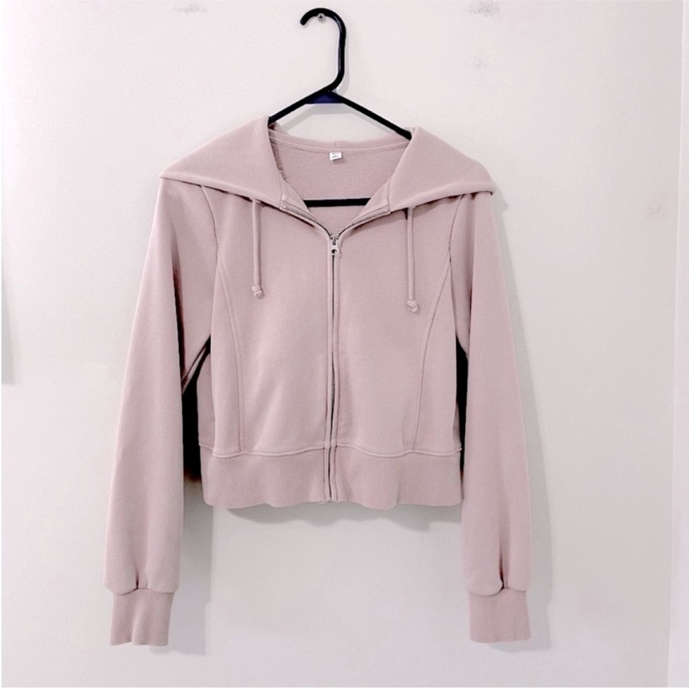 GU (Uniqlo) Japan Cropped Hoodie Sweat